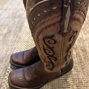 Ariat Cowtown Cutters WOMEN'S Size 8 B Western Boots